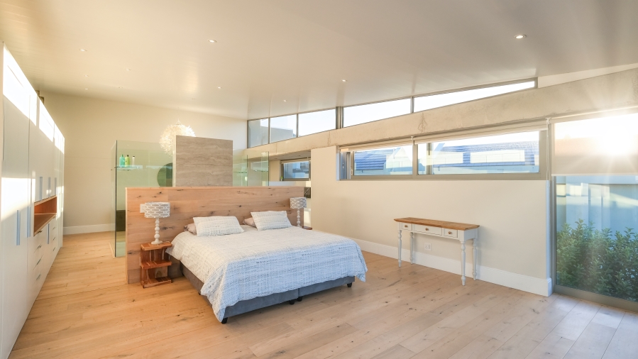 4 Bedroom Property for Sale in Oubaai Western Cape
